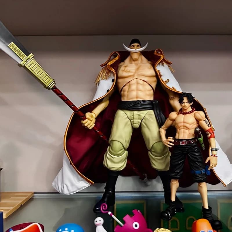 Anime One Piece Edward Newgate Handmade Clothing White Bearded Coat Movable Humanoid Action Figure Toy — detail 2