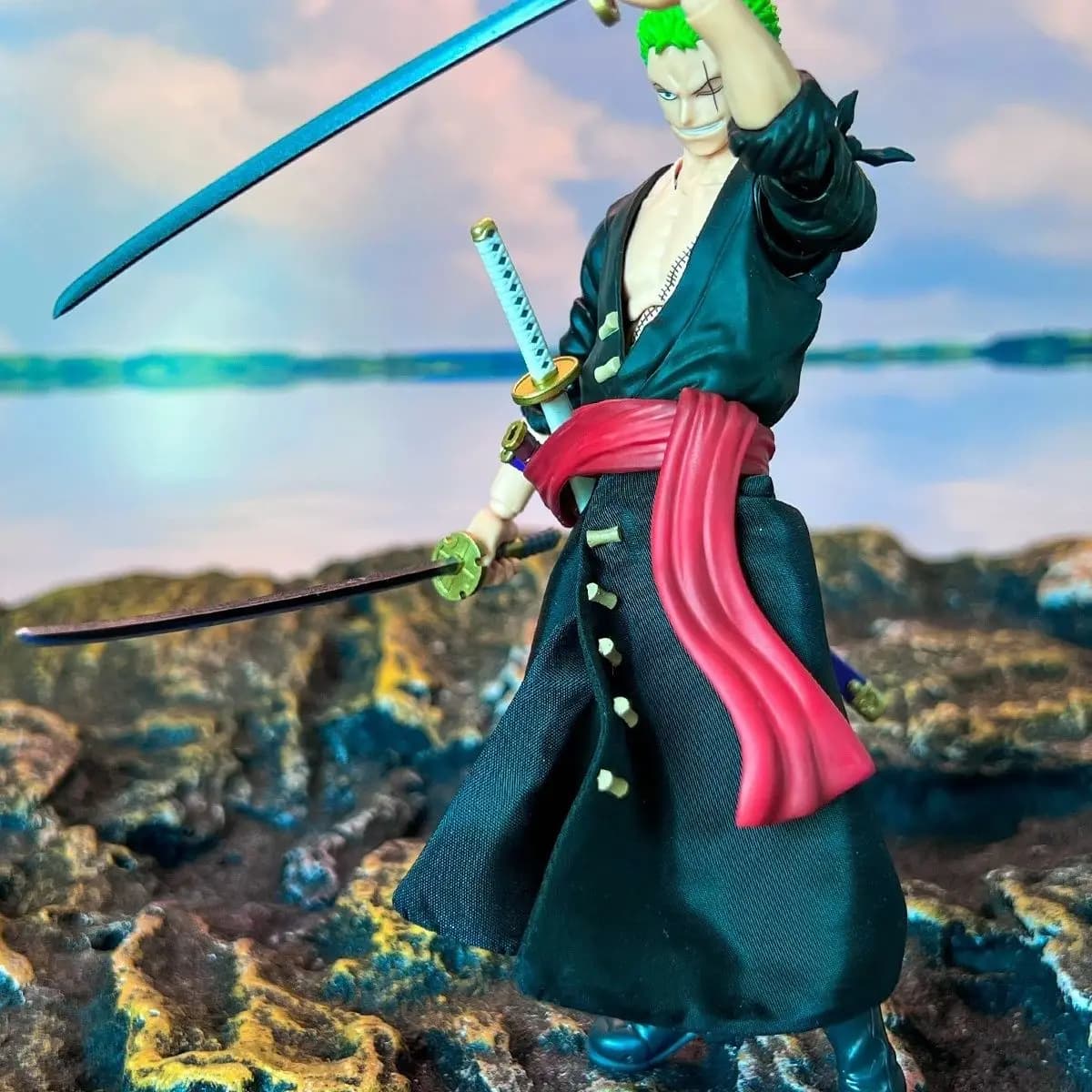 Anime One Piece Roronoa Zoro Adjustable Handmade Skirt Movable Humanoid Action Figure Toy — detail 2